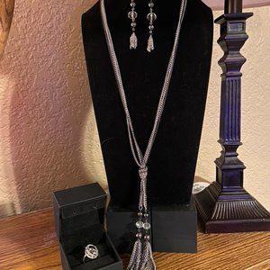 Sar Cov Ring w/Unsigned Hematite and Clear Crystal, Silvertone/Black Chain Set